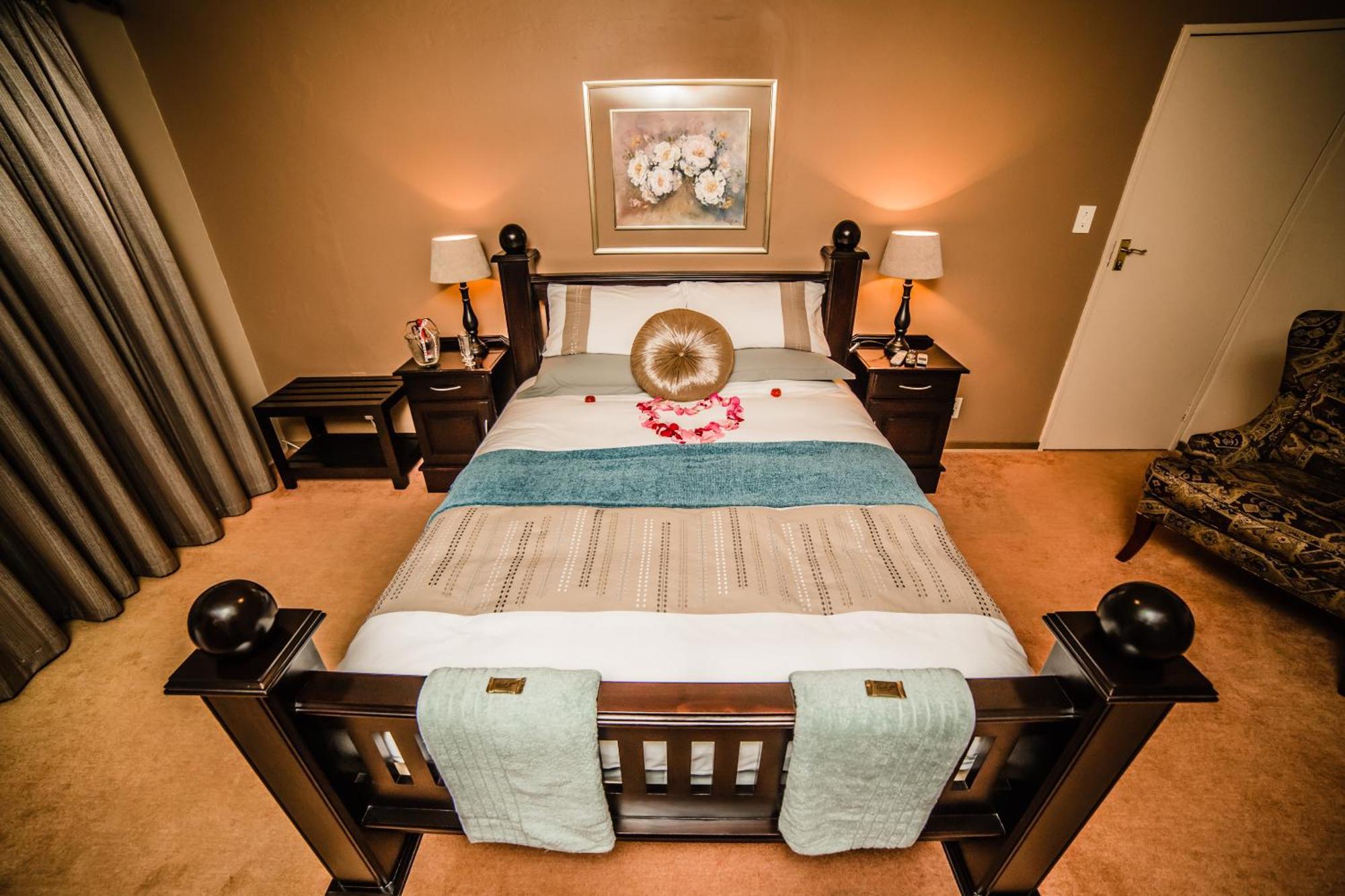 Butlers Crown Hotel Klerksdorp Exterior foto